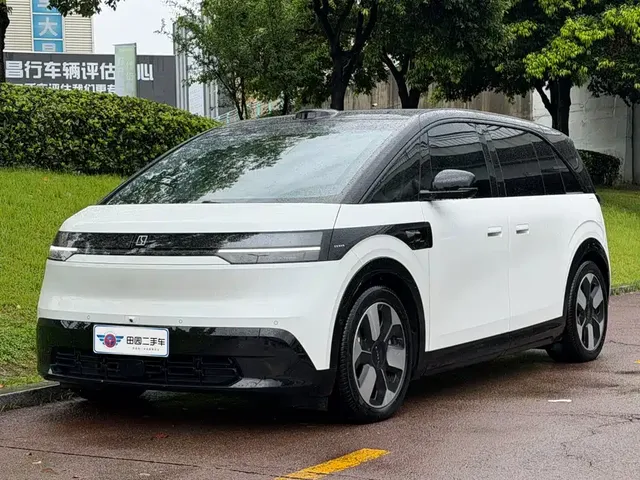 ZEEKR MIX 2025 Smart Driving Edition