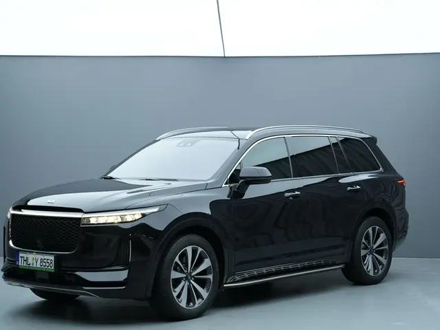 Li Auto Li ONE 2020 Extended Range 6-seater