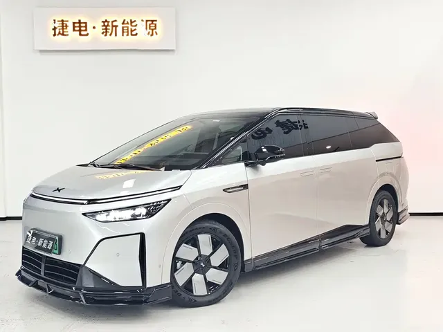XPeng X9 2025 Extended Range Edition