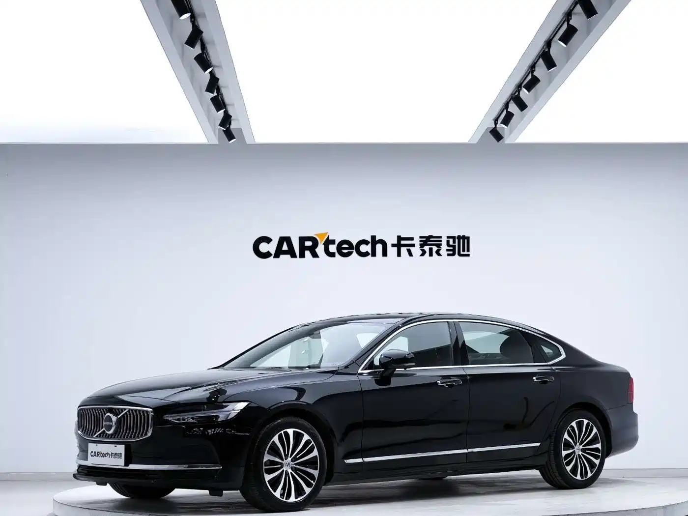 Volvo S90 2023 B5 Intelligent Vision Luxury Edition