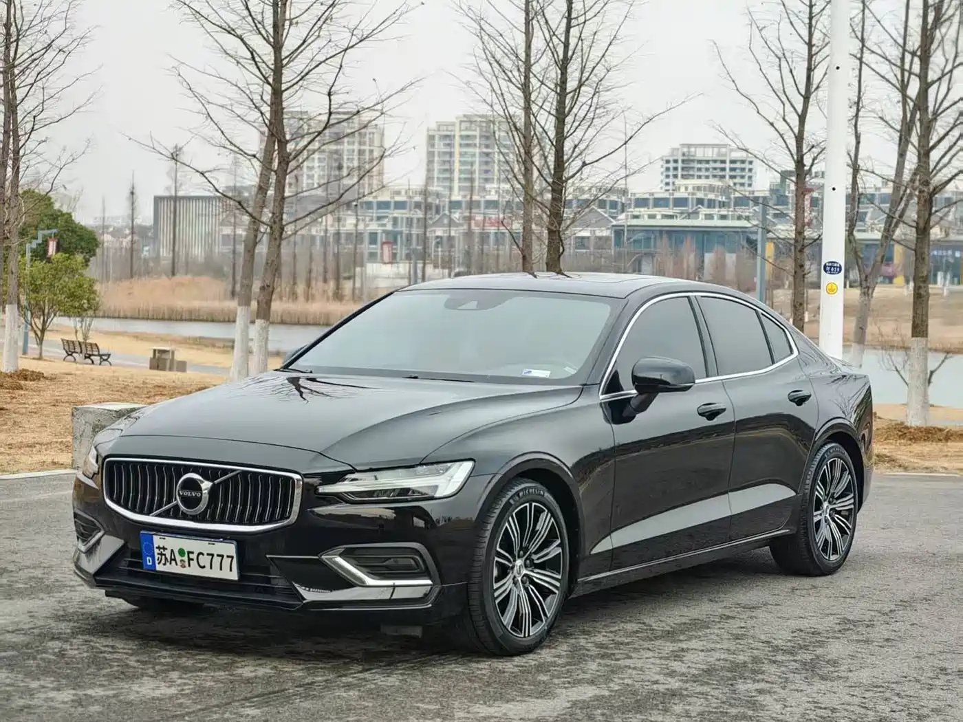Volvo S60 2022 B4 Smart Vision Luxury Edition