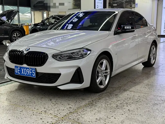 BMW 1 Series 2023 120i M Sport Shadow Edition