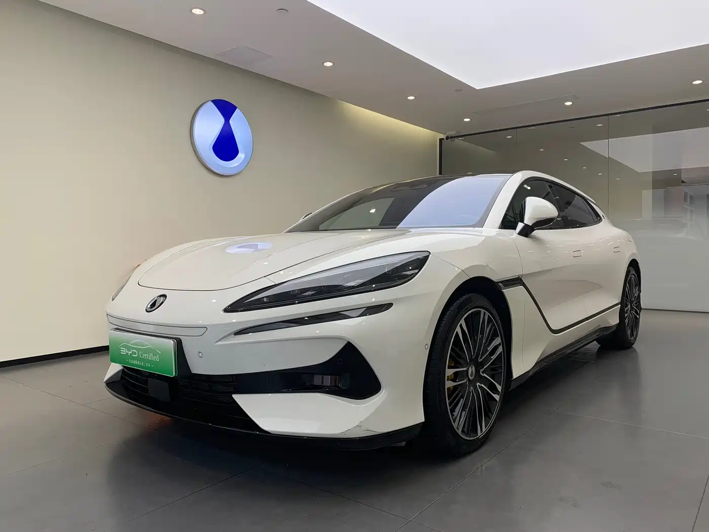 Denza Z9GT 2024 1100 AWD Ultra Edition