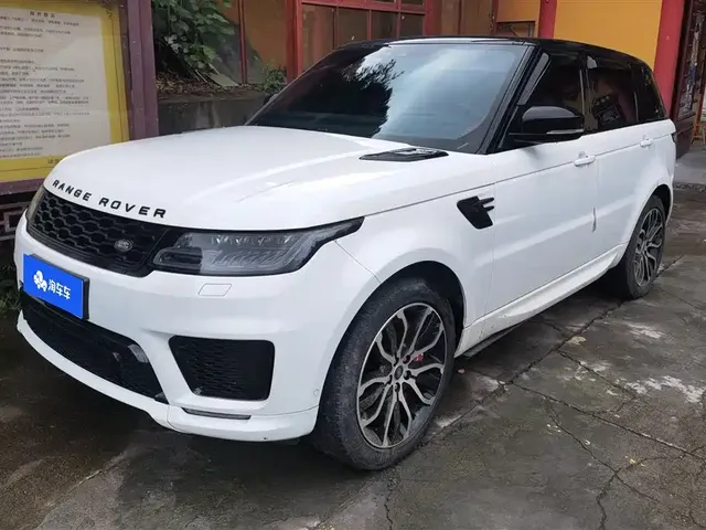 Land Rover Range Rover Sport 2022 3.0 L6 Gloss Black Edition