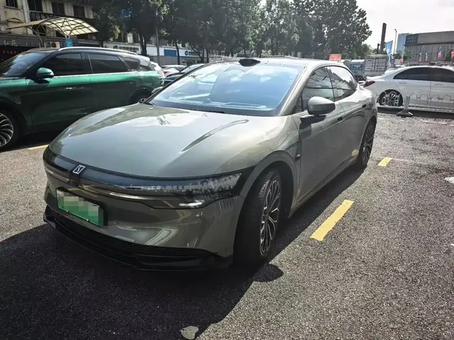 ZEEKR 007 2025 Long Range RWD Smart Driving 100kWh