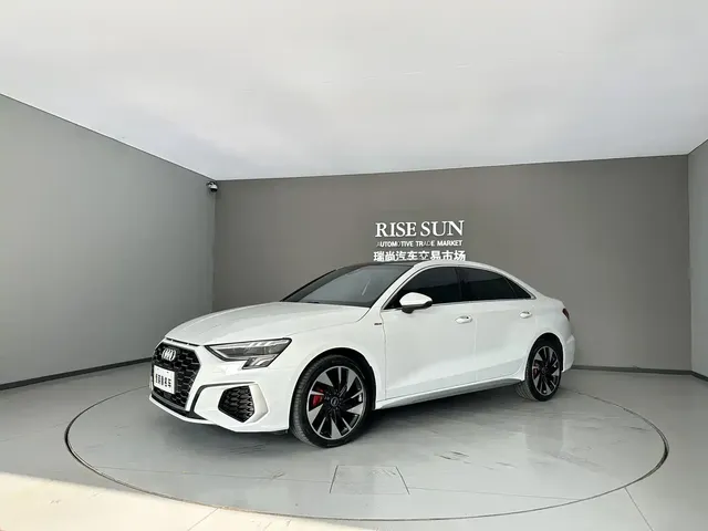 Audi A3 2024 Model A3L Limousine 35 TFSI Fashion Sport