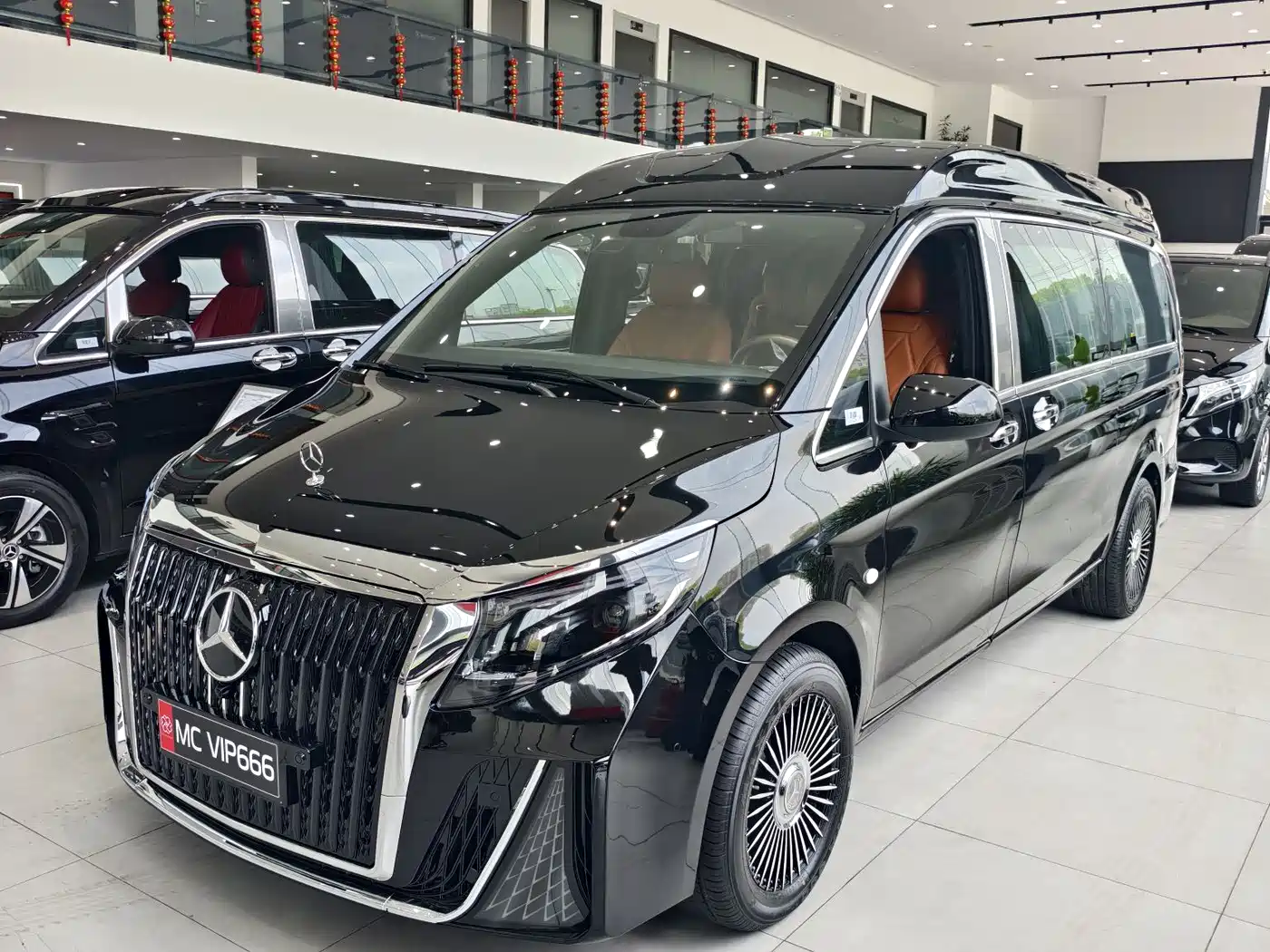 Mercedes-Benz Vito 2024 2.0T Business 7-Seater