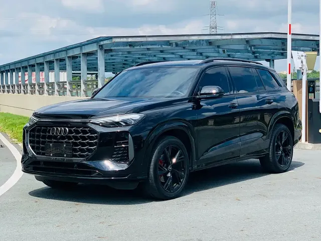 Audi Q6 2024 50 TFSI quattro Black Warrior Edition 6-seater