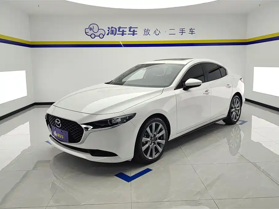 Mazda 3 Axela 2023 2.0L Auto Zhixuan