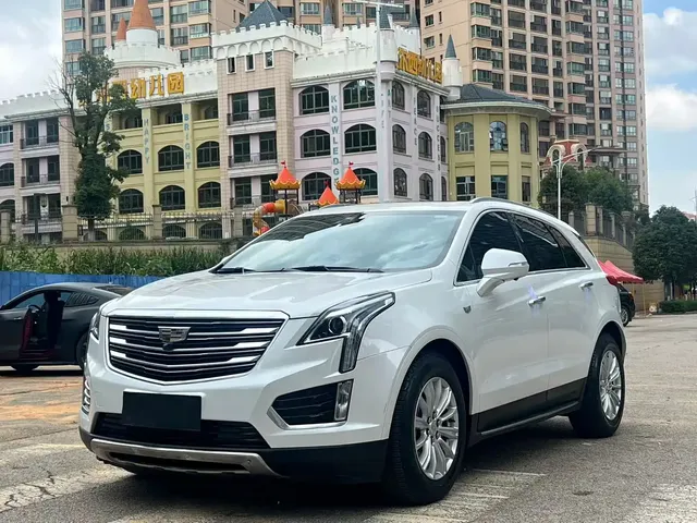 Cadillac XT5 2018 28E AWD Technology Model