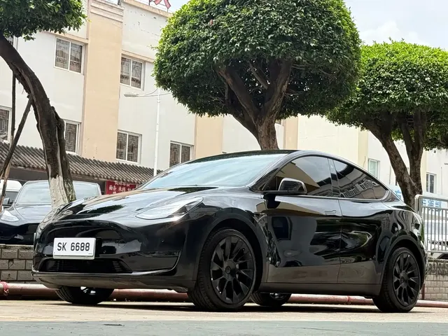 Tesla Model Y 2022 Facelift Long Range All-Wheel Drive Version