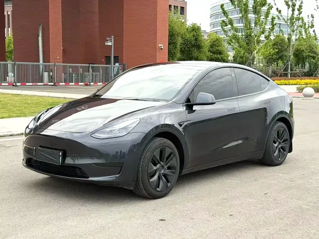 Tesla Model Y 2023 Rear-Wheel Drive Edition