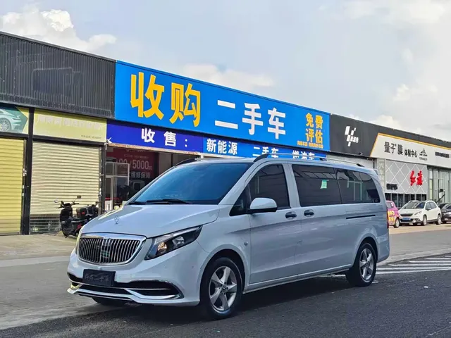 Mercedes-Benz Vito 2021 2.0T Business Edition 7-seater