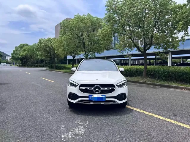 Mercedes-Benz GLA 2023 GLA 220