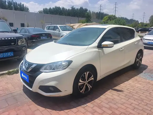 Nissan Tiida 2020 1.6L CVT Smart Edition
