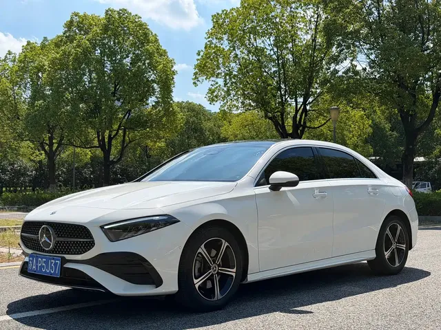 Mercedes-Benz A-Class 2025 Facelift A 200 L Fashion Edition