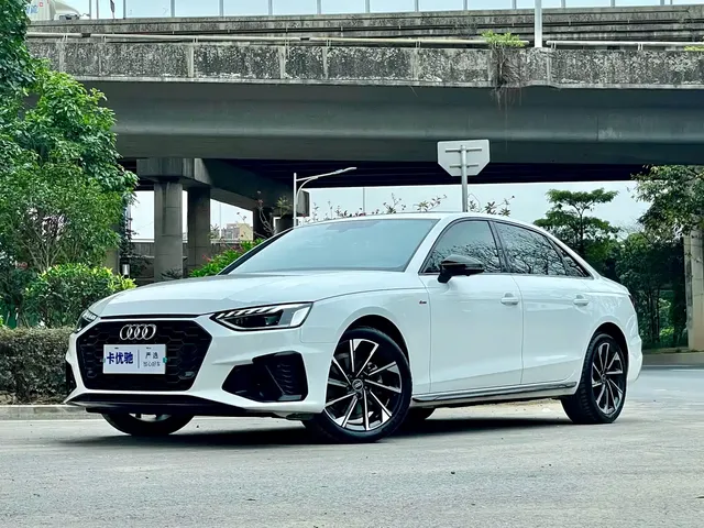 Audi A4L 2024 40 TFSI Luxury Dynamic