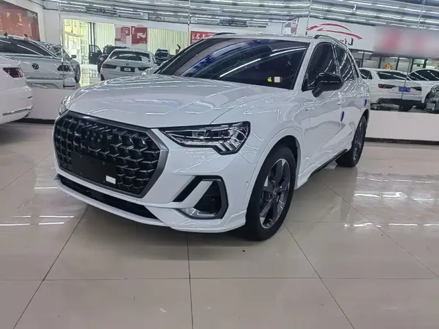 Audi Q3 2024 35 TFSI Fashion Sport