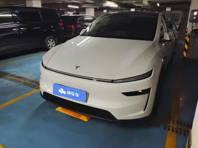 Tesla Model Y 2025 Facelift Long Range All-Wheel Drive