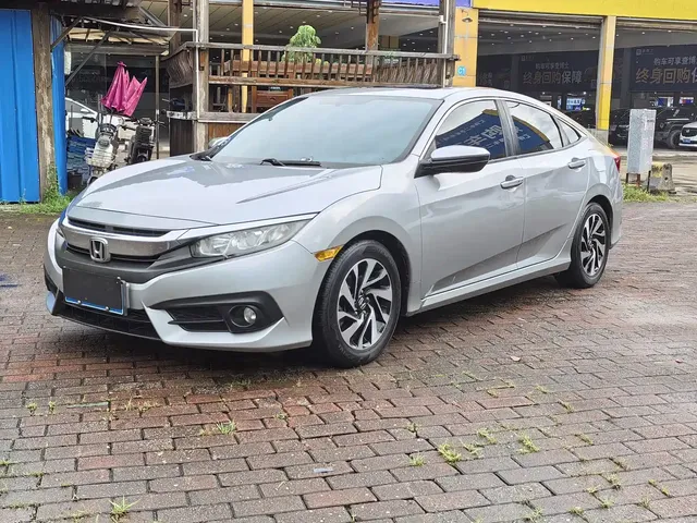 Honda Civic 2016 220TURBO CVT Luxury Edition