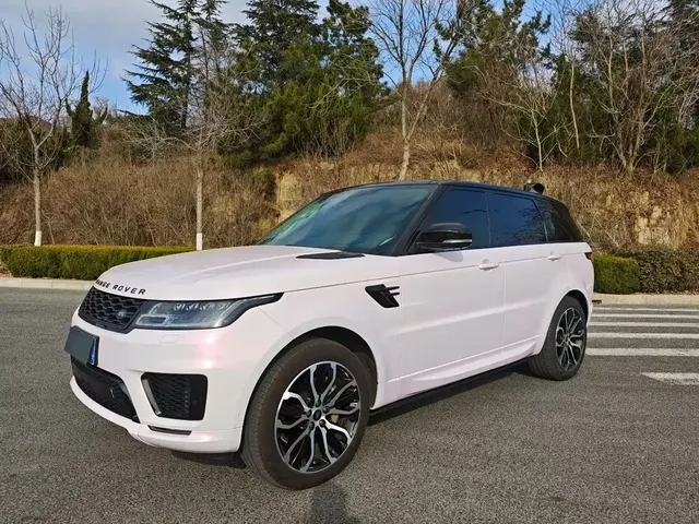 Land Rover Range Rover Sport 2021 3.0 L6 Gloss Black Edition