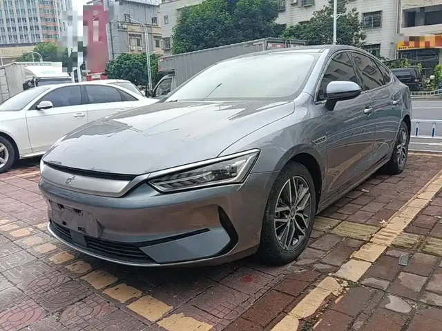 BYD Qin PLUS 2021 EV 500KM Luxury Model