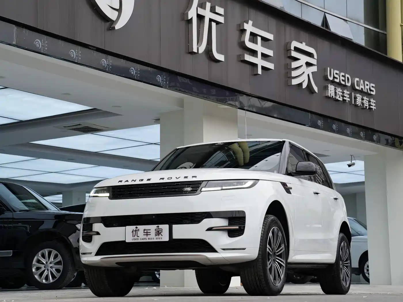 Land Rover Range Rover Sport 2024 400PS Dynamic SE