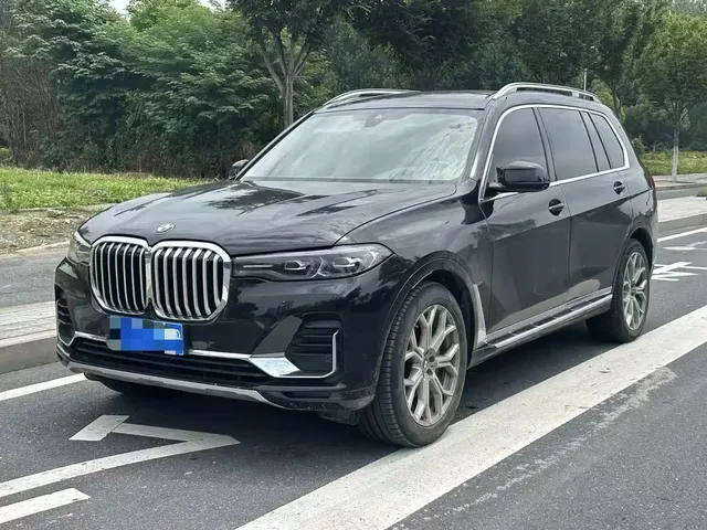 BMW X7 2021 xDrive40i Leading Luxury Package