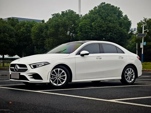 Mercedes-Benz A-Class 2021 A 200 L Sport Sedan Fashion Edition