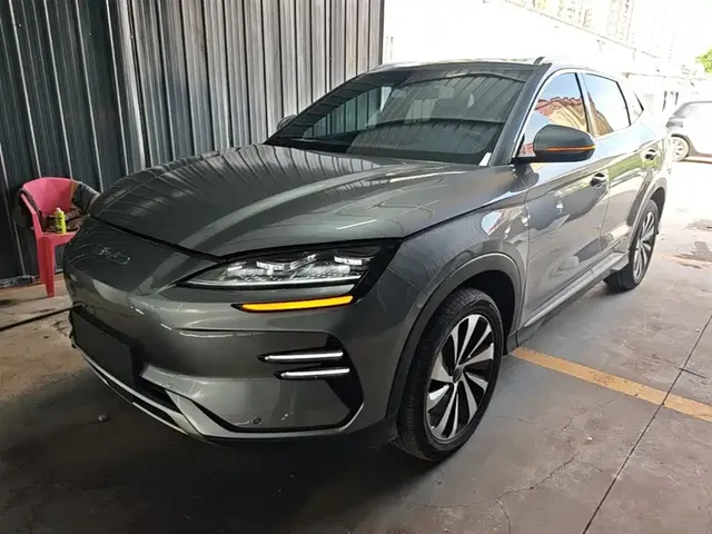 BYD Song PLUS PHEV 2024 Glory Edition EV 520km Luxury
