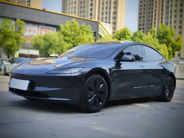 Tesla Model 3 2025 Model Rear-Wheel Drive Edition