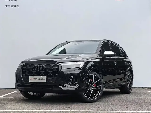 Audi Q7 2025 55 TFSI quattro S line Black Warrior
