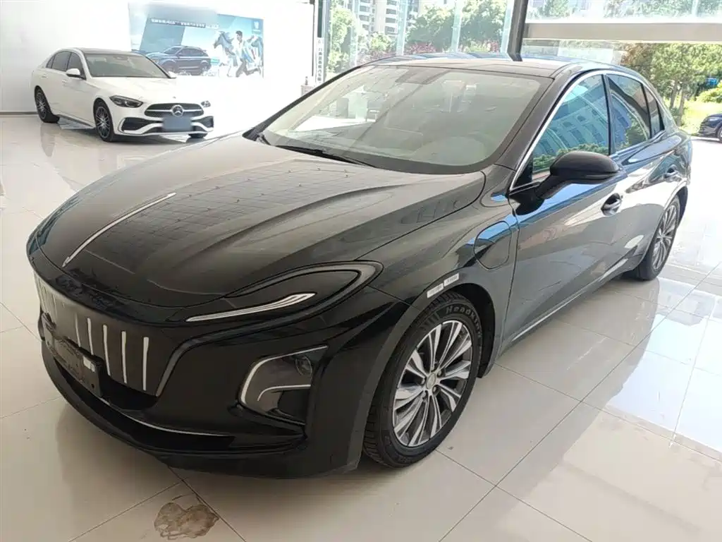 Hongqi E-QM5 2023 620km PLUS