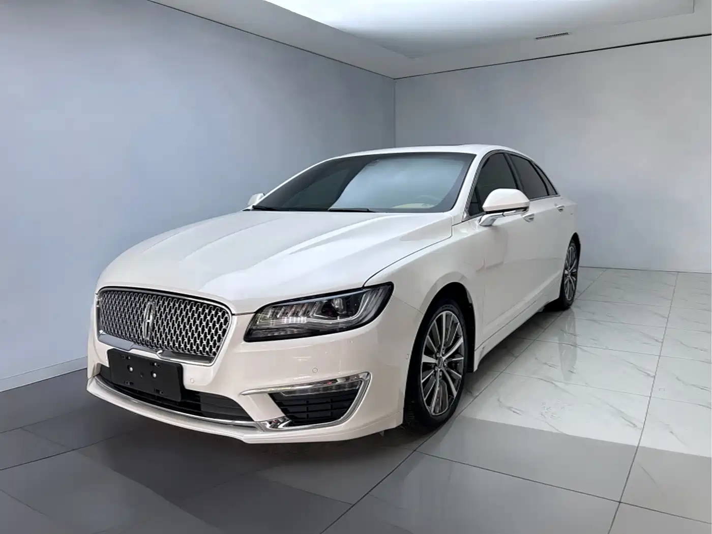Lincoln MKZ 2019 2.0T Zunya Edition China VI