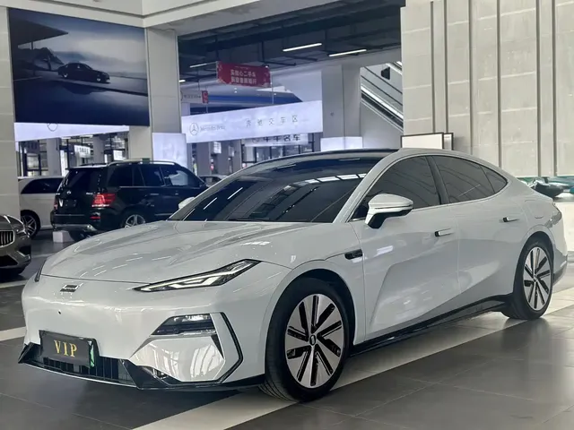 Geely Galaxy E8 2024 665km RWD Starship Voyager Edition
