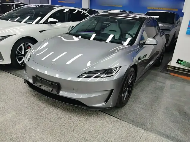 Tesla Model 3 2024 High-Performance All-Wheel Drive Edition