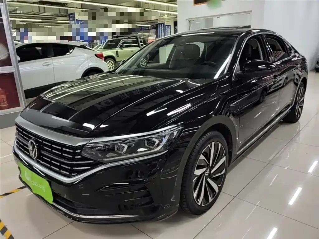 Volkswagen Passat 2022 330TSI Luxury Edition