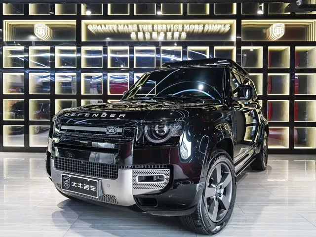 Land Rover Defender 2025 110 3.0T P400 -Dynamic HSE