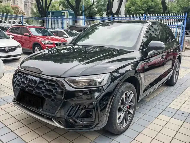 Audi Q5L 2024 Model 40 TFSI Luxury Dynamic