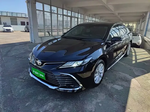 Toyota Camry 2023 2.0G Luxury Edition