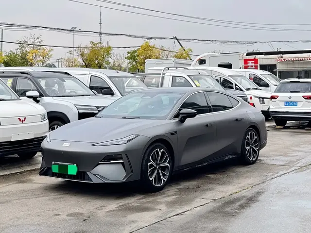 Geely Galaxy E8 2025 575km Exploration Smart Drive Edition