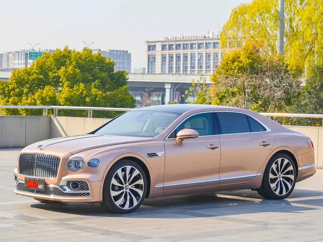 Bentley Flying Spur 2023 4.0T V8 Elegance Edition