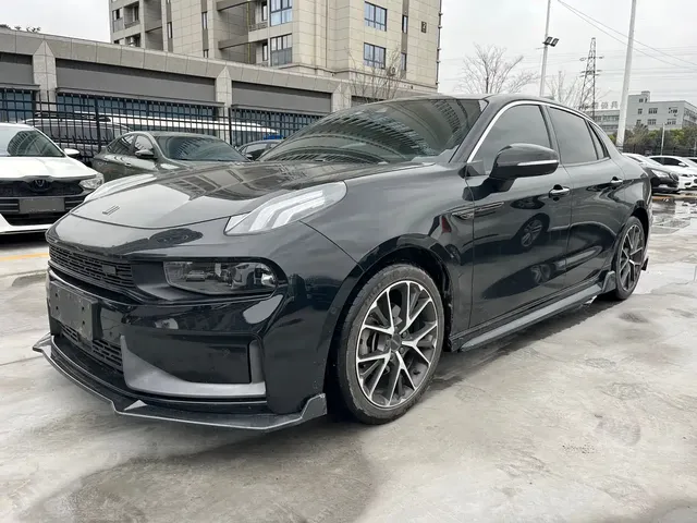 Lynk & Co 03 2019 2.0TD Auto Power Pro Version