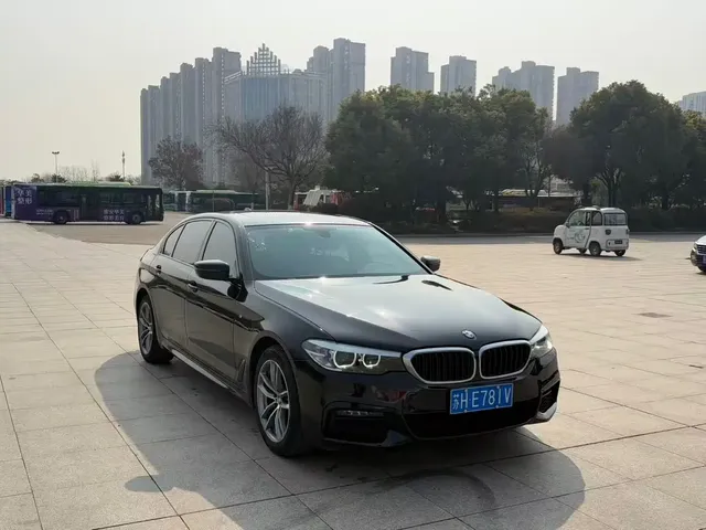 BMW 5 Series 2019 525Li M Sport Package