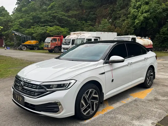 Volkswagen Sagitar 2023 300TSI DSG Surpassing Edition