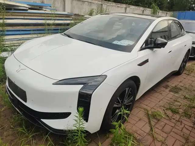 Hongqi EH7 2024 Model 820 Pro