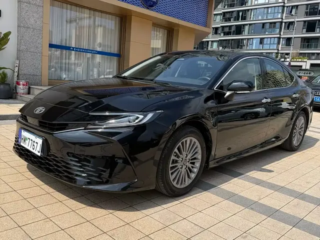 Toyota Camry 2024 2.0G Premium Edition
