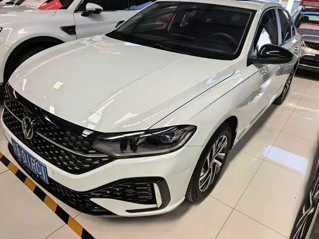 Volkswagen Lavida 2024 Model 300TSI DSG Starlight Leading Edition