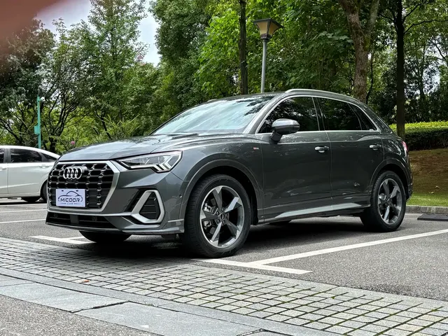 Audi Q3 2023 35 TFSI Fashion Dynamic (1.4T)