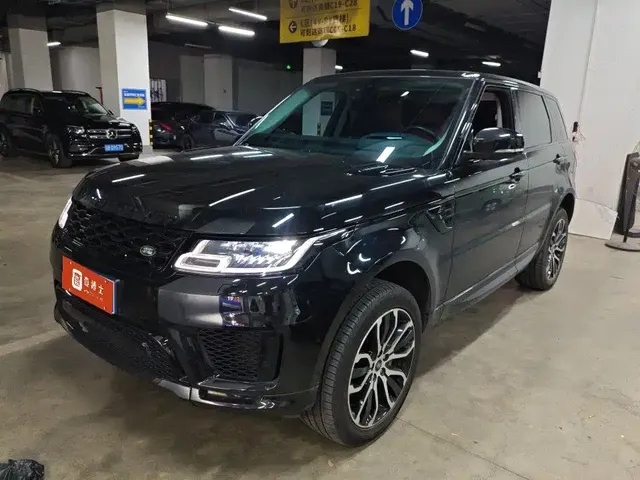 Land Rover Range Rover Sport 2022 3.0 L6 Gloss Black Edition